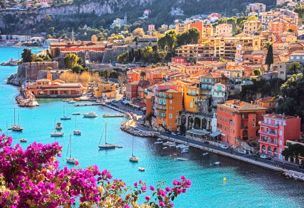Buying weed in Nice in 2025. Organic Cannabis flower and THC edibles Delivery in Nice, France