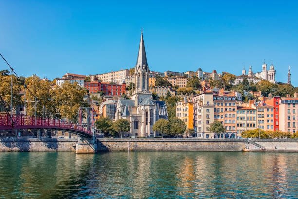 Where can i find hemp, hashish or marijuana in Lyon in 2025? cannabis or weed legal in Lyon in 2025? Organic Cannabis flower Delivery in Lyon, France.