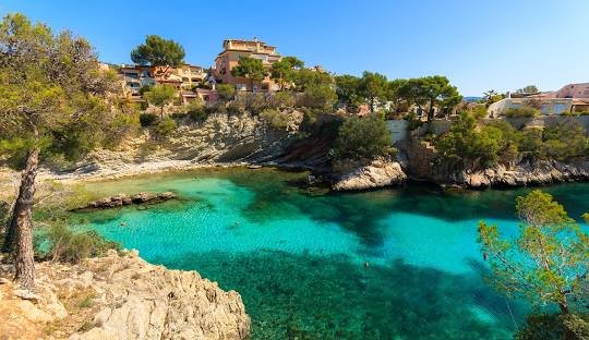What to know; Is CBD legal in Mallorca, Spain in 2025? Find the most popular places to get cbd, hash or weed in Mallorca, Spain in 2025. Is Weed legal for tourists visiting Mallorca, Spain in 2025? What is the price of weed in Mallorca in 2025?